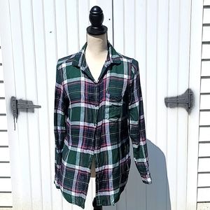 Old Navy plaid button-up size medium
